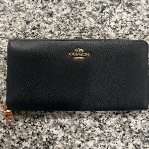 Coach Black Leather Women’s Wallet
